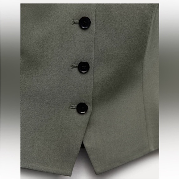 Zara Classic Fit Vest ZW
Collection size M - Picture 6 of 14